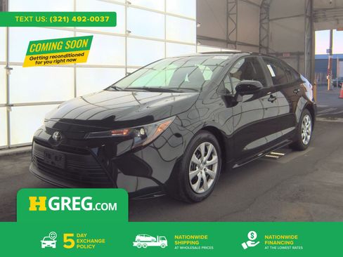 Used 2026 Toyota Corolla LE image 1