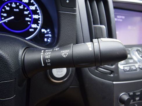 Used 2015 INFINITI Q40 AWD w/ Navigation Package image 34