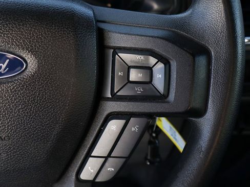 Used 2017 Ford F550 2WD Regular Cab Super Duty image 32