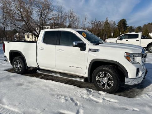 Used 2021 GMC Sierra 1500 SLE image 2