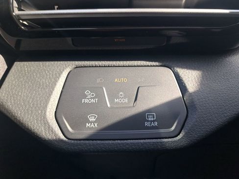 Used 2022 Volkswagen ID.4 Pro S RWD image 25