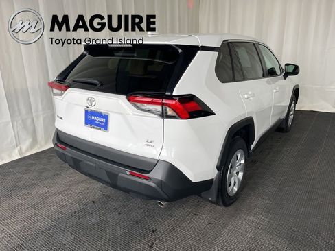 Used 2024 Toyota RAV4 LE image 31