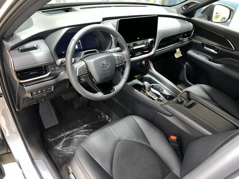 New 2026 Toyota Grand Highlander AWD Hybrid image 14