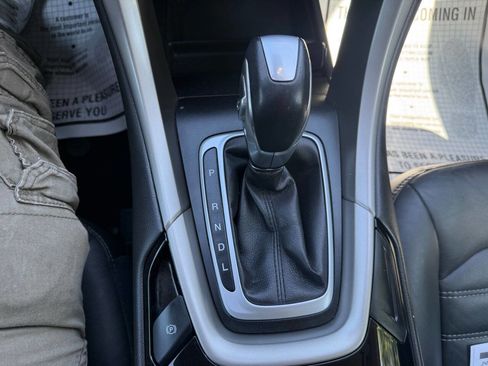 Used 2013 Ford Fusion SE FWD image 13