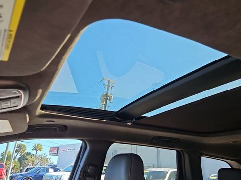 Used 2015 Jeep Grand Cherokee Summit w/ Trailer Tow Group IV image 32