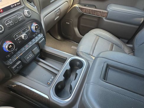 Used 2021 GMC Sierra 1500 Denali w/ Denali Ultimate Package AWD/4WD image 28