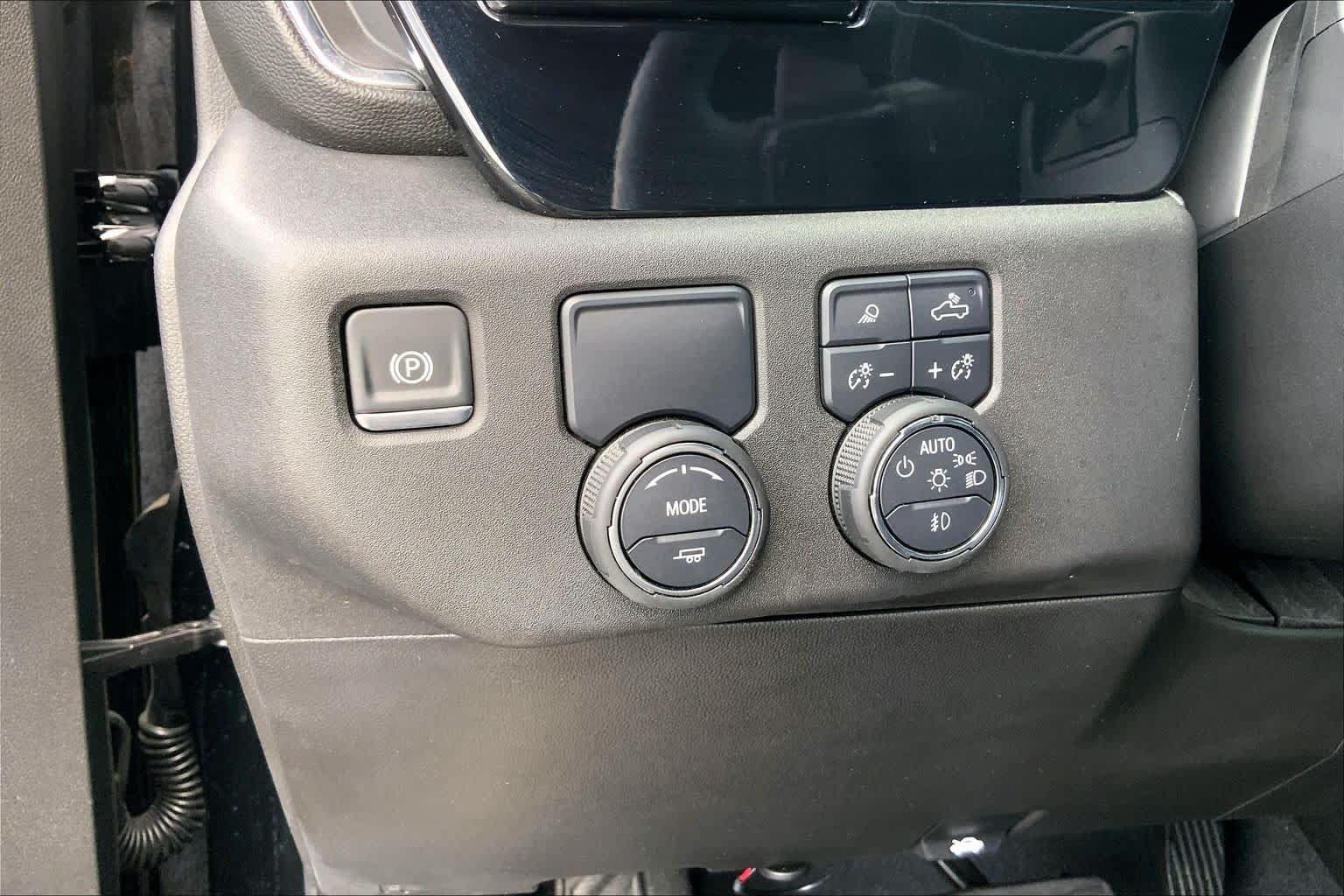 Used 2025 Chevrolet Silverado 1500 LTZ w/ LTZ Convenience Package II RWD image 34