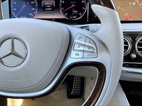 Used 2015 Mercedes-Benz S 550 Sedan image 25