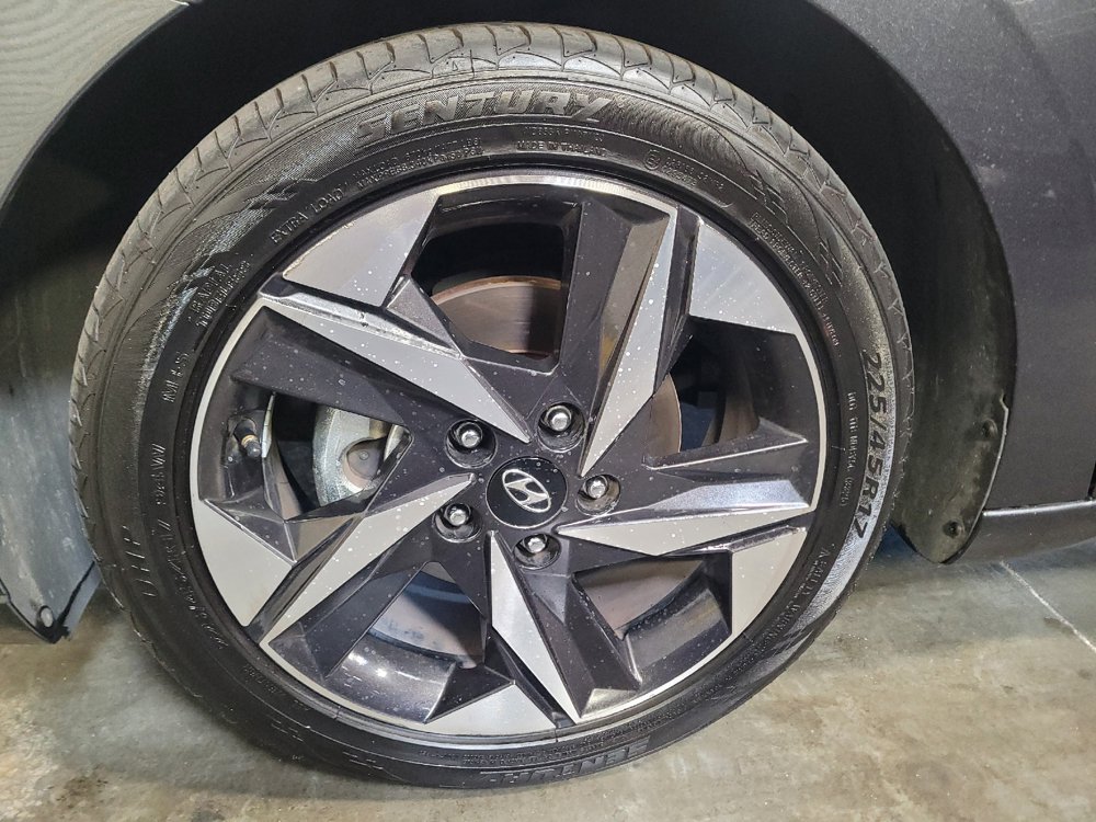 Used 2021 Hyundai Elantra Limited w/ Cargo Package FWD image 31