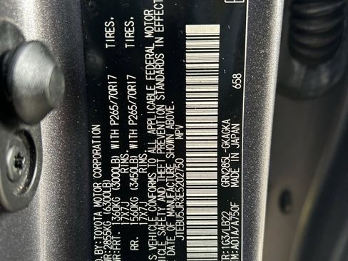 Used 2014 Toyota 4Runner Limited image 14