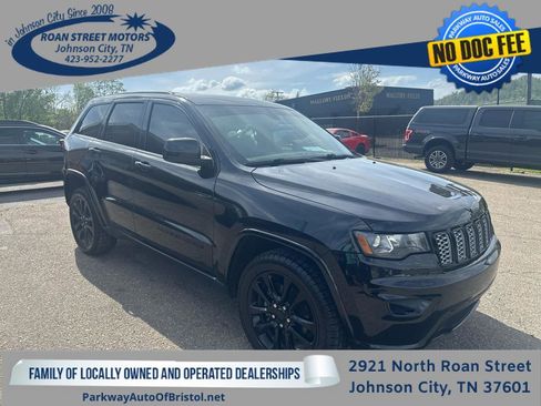 Used 2018 Jeep Grand Cherokee Altitude image 1