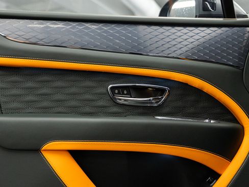 Used 2026 Bentley Bentayga Speed image 27