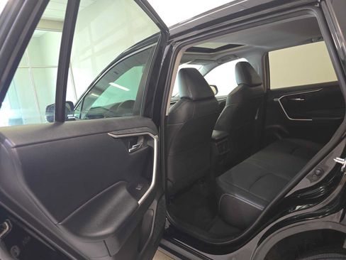 Certified 2021 Toyota RAV4 XLE Premium AWD/4WD image 24