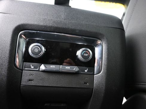 Used 2025 GMC Yukon Denali w/ LPO, Floor Liner Package image 14