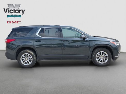 Used 2020 Chevrolet Traverse LT FWD image 17