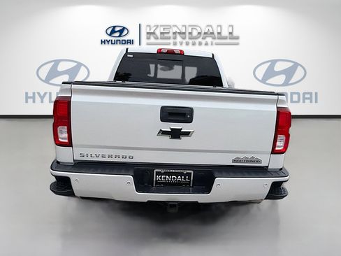 Used 2018 Chevrolet Silverado 1500 High Country AWD/4WD image 5