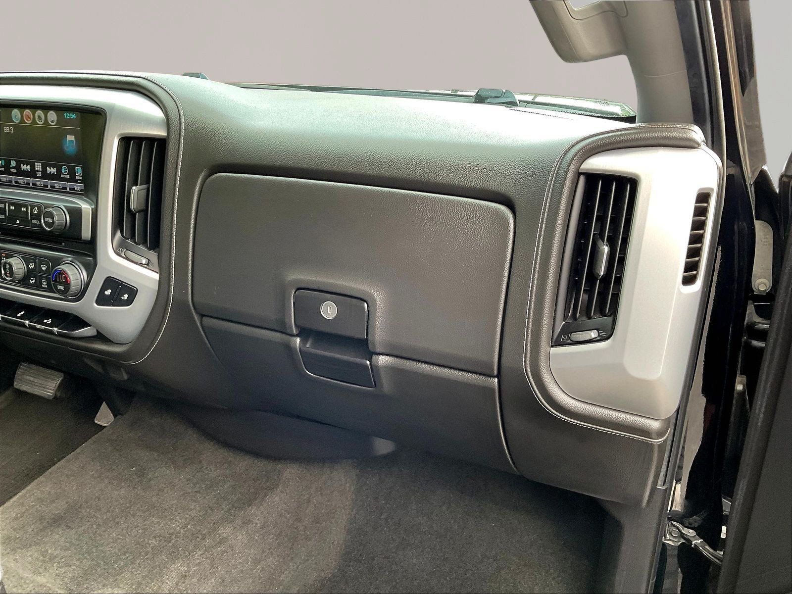 Used 2018 GMC Sierra 1500 SLE w/ SLE Value Package AWD/4WD image 26