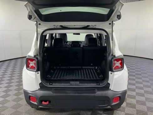 Used 2015 Jeep Renegade Trailhawk w/ Premium Leather Group image 32