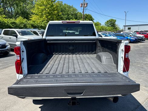 Used 2023 Chevrolet Silverado 2500 LT w/ Convenience Package AWD/4WD image 16