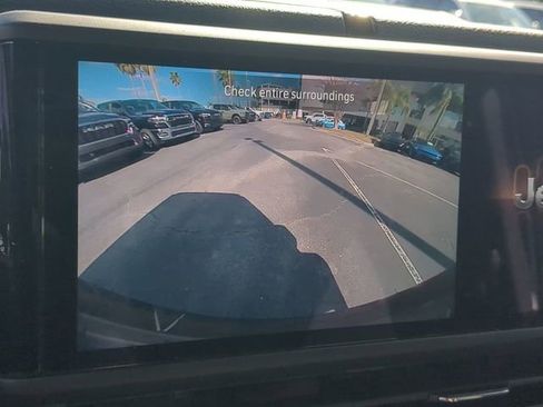 Certified 2025 Jeep Wrangler Unlimited Sport image 21