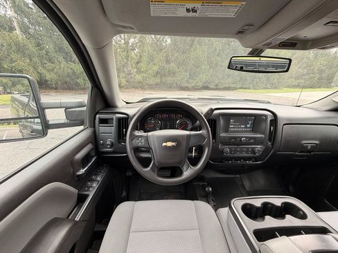 Used 2017 Chevrolet Silverado 1500 W/T AWD/4WD image 15