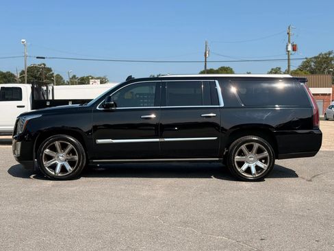 Used 2016 Cadillac Escalade ESV Premium AWD/4WD image 6