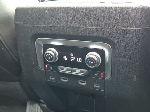 Used 2021 GMC Yukon SLT w/ SLT Luxury Plus Package RWD image 33