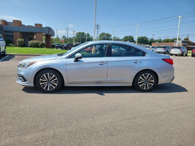 Used 2019 Subaru Legacy 2.5i Premium AWD/4WD image 2