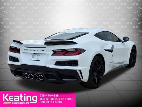 Used 2024 Chevrolet Corvette Z06 image 6