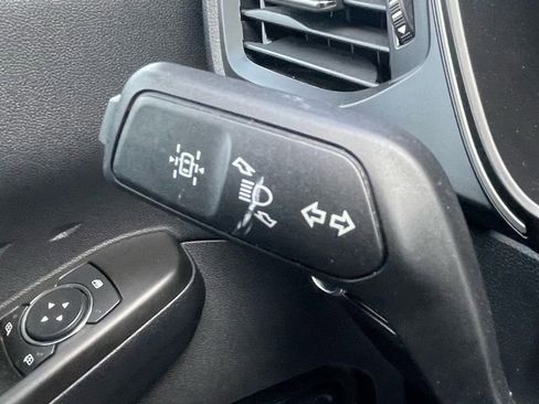 Used 2020 Ford Escape SE image 20