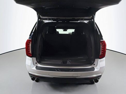 Used 2024 GMC Yukon Denali AWD/4WD image 27