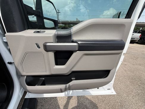 Used 2019 Ford F250 XLT w/ XLT Value Package AWD/4WD image 13