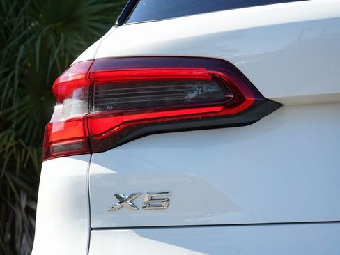 Used 2020 BMW X5 sDrive40i w/ Convenience Package RWD image 9