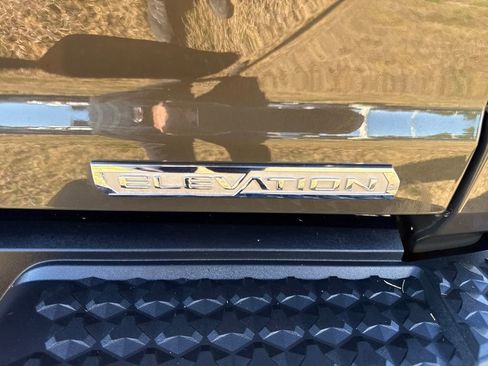 Used 2024 GMC Canyon Elevation w/ Convenience Package image 50