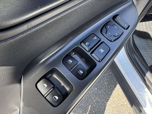 Used 2023 Hyundai Kona SEL AWD/4WD image 18
