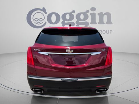 Used 2017 Cadillac XT5 Luxury w/ Driver Awareness Package FWD image 5