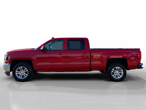 Used 2017 Chevrolet Silverado 1500 LT w/ LT Plus Package image 2
