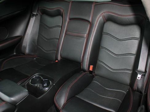 Used 2012 Maserati GranTurismo S RWD image 17