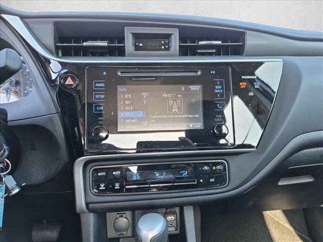 Used 2017 Toyota Corolla LE w/ Carpet Mat Package (TMS) FWD image 12