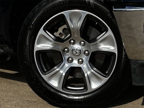 Used 2022 RAM 1500 Laramie image 28