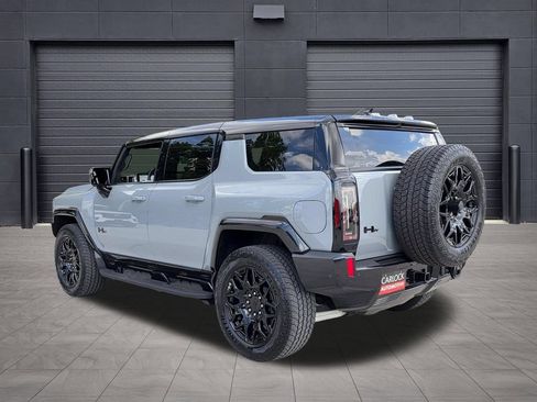 Used 2025 GMC Hummer EV 2X w/ LPO, Dark Essentials Package AWD/4WD image 7