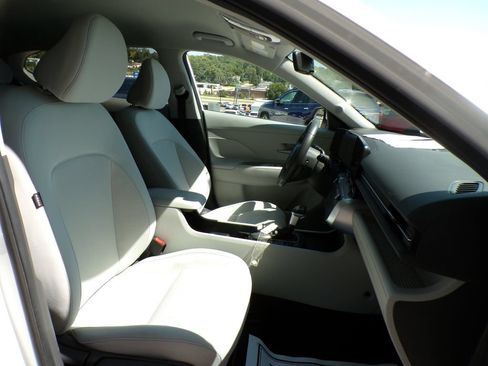 Certified 2024 Hyundai Kona SEL AWD/4WD image 15