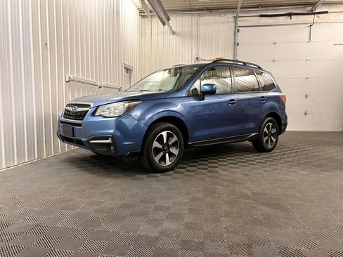 Used 2018 Subaru Forester 2.5i Premium AWD/4WD image 1