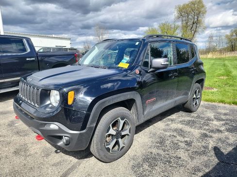 Used 2019 Jeep Renegade Trailhawk AWD/4WD image 1
