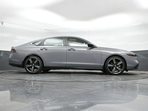 Used 2024 Honda Accord Sport image 33