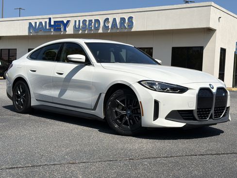 Used 2023 BMW i4 eDrive40 w/ Premium Package RWD image 2