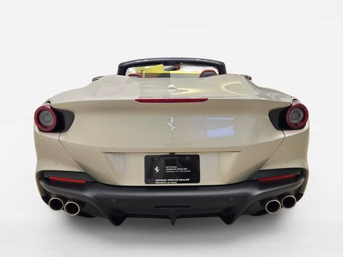 Used 2023 Ferrari Portofino M RWD image 10