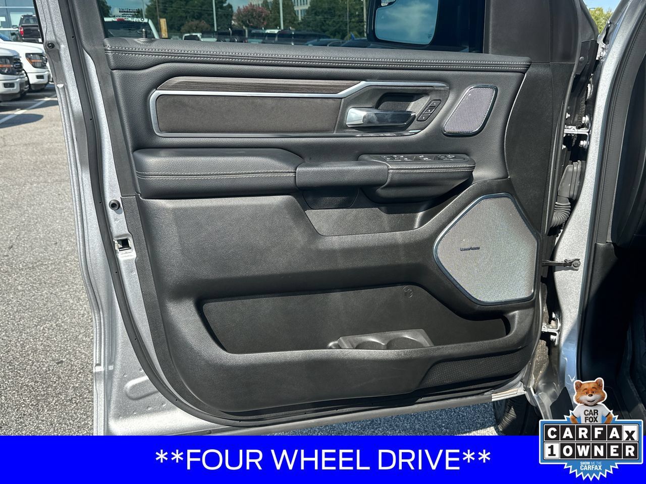 Used 2025 RAM 1500 Laramie w/ Night Edition AWD/4WD image 10