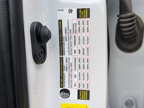 Used 2018 Toyota RAV4 Platinum FWD image 43