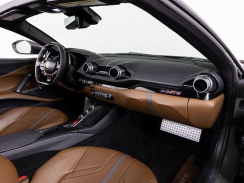 Certified 2022 Ferrari 812 GTS image 16